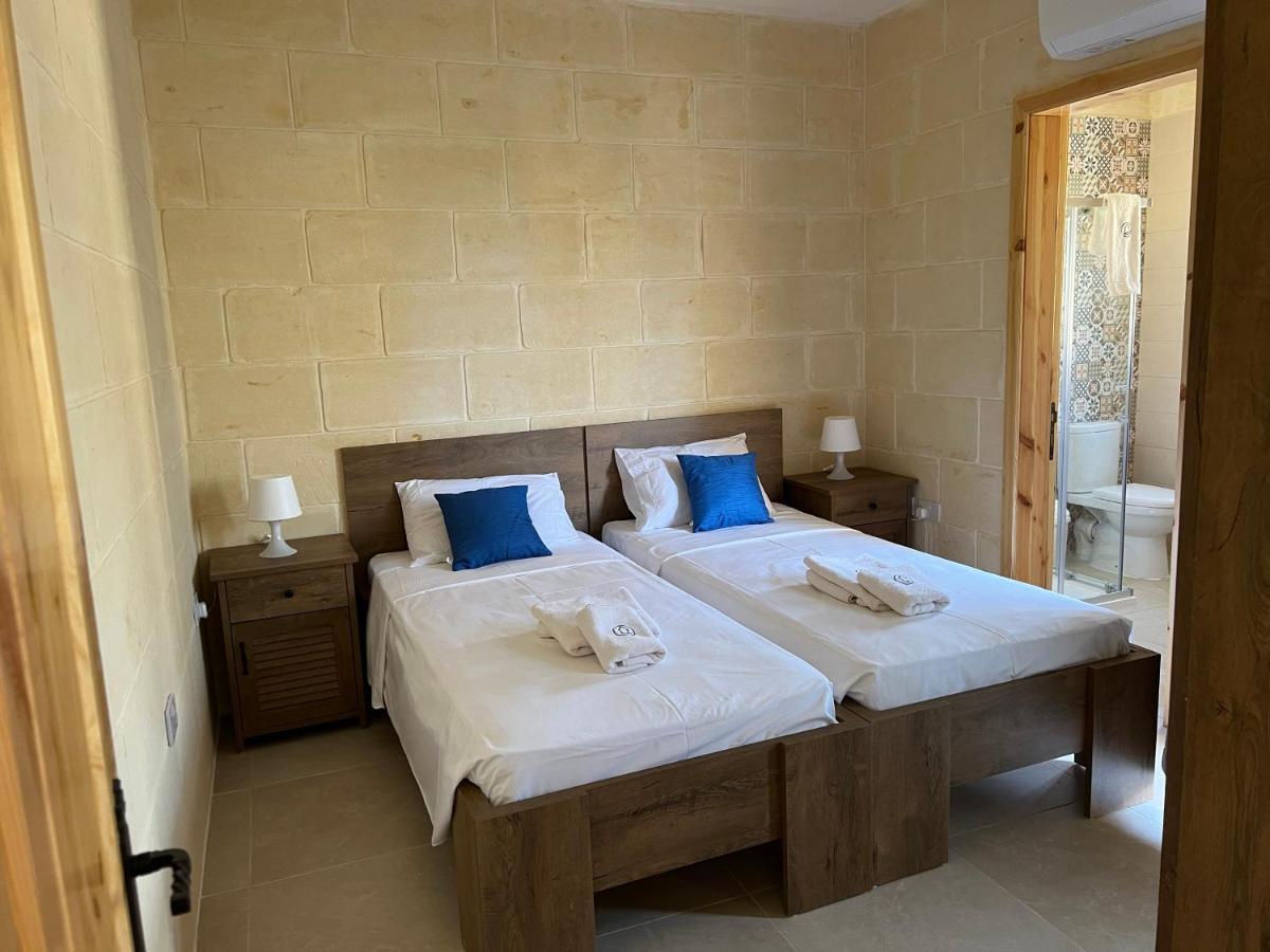 Nadurija * Nadur